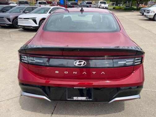 Ultimate red 2025 Hyundai SONATA SEL