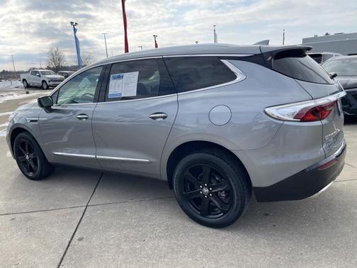 2024 Buick Enclave Essence AWD