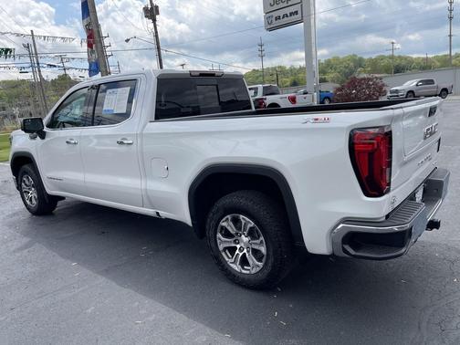 2023 GMC Sierra 1500 SLT
