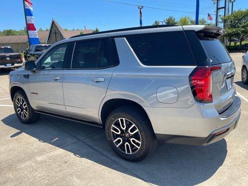 Sterling Metallic 2023 GMC Yukon 4WD AT4