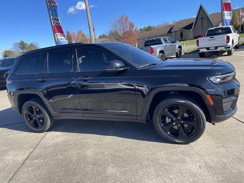 2022 Jeep Grand Cherokee Altitude