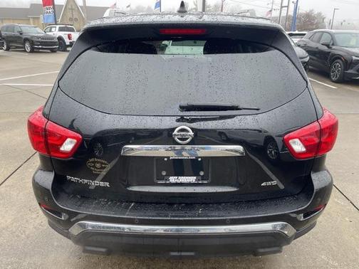 2019 Nissan Pathfinder S