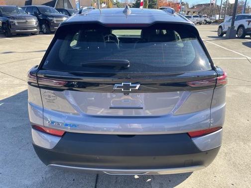 2023 Chevrolet Bolt EUV FWD LT