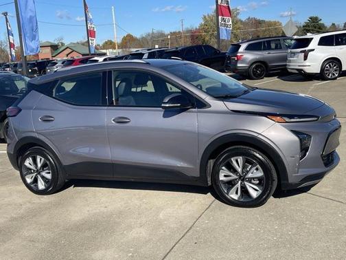2023 Chevrolet Bolt EUV FWD LT
