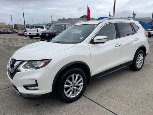 2017 Nissan Rogue SV