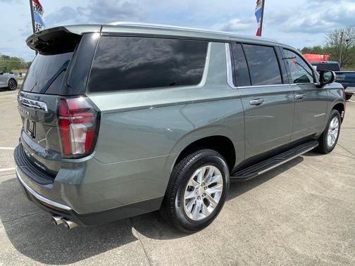Silver Sage Metallic 2024 Chevrolet Suburban Premier