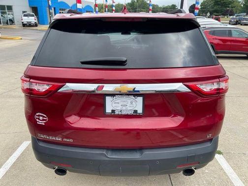 Cajun Red Tintcoat 2020 Chevrolet Traverse LT Cloth