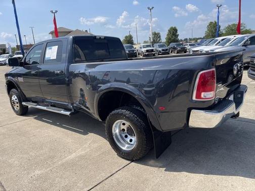 2018 RAM 3500 Laramie Crew Cab 4x4 8' Box