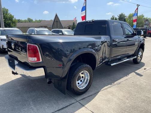 2018 RAM 3500 Laramie Crew Cab 4x4 8' Box