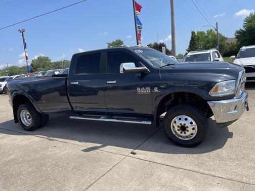 2018 RAM 3500 Laramie Crew Cab 4x4 8' Box