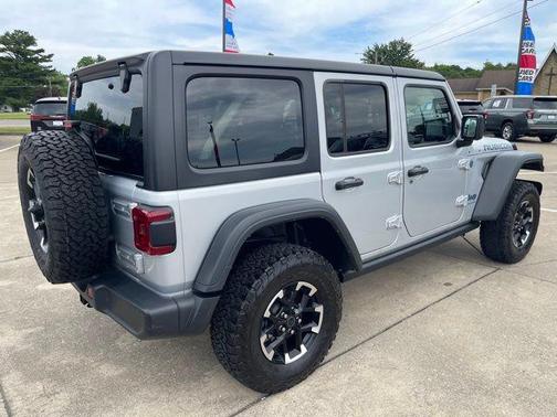 Silver Zynith Clearcoat 2024 Jeep Wrangler 4xe Rubicon