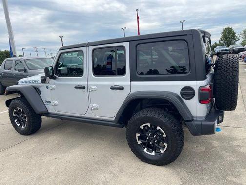 Silver Zynith Clearcoat 2024 Jeep Wrangler 4xe Rubicon