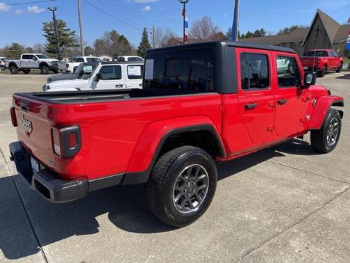 2023 Jeep Gladiator Overland