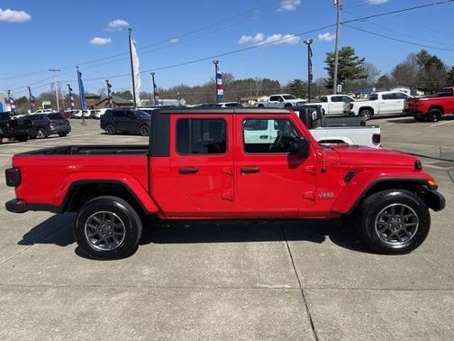 2023 Jeep Gladiator Overland