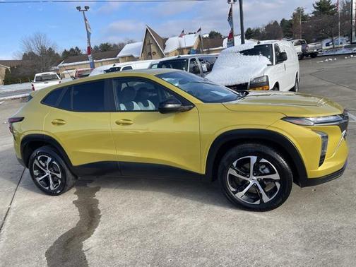 2025 Chevrolet Trax FWD 1RS