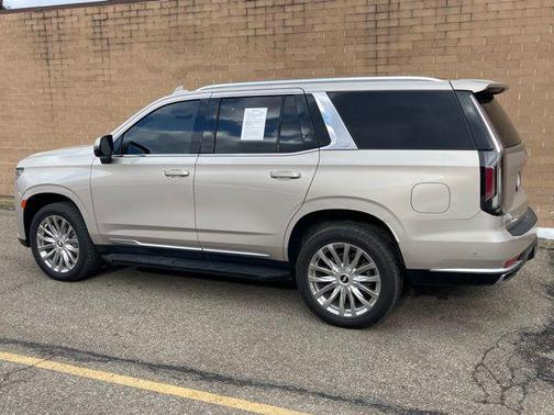 2022 Cadillac Escalade Premium Luxury
