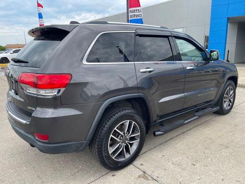 Granite Crystal Metallic Clearcoat 2019 Jeep Grand Cherokee Limited