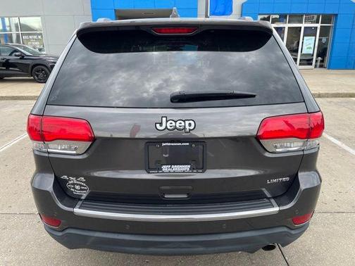 Granite Crystal Metallic Clearcoat 2019 Jeep Grand Cherokee Limited