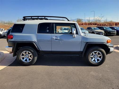 2014 Toyota FJ Cruiser Base
