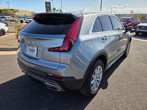 Argent Silver Metallic 2023 Cadillac XT4 Premium Luxury