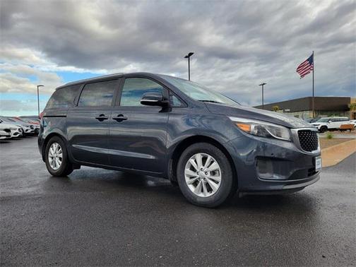2017 Kia Sedona LX