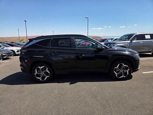 Black Pearl 2024 Hyundai TUCSON Hybrid SEL Convenience
