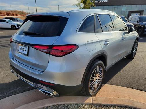 2025 Mercedes-Benz GLC 300 Base