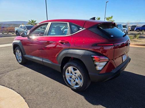 Ultimate Red Metallic 2026 Hyundai KONA SE