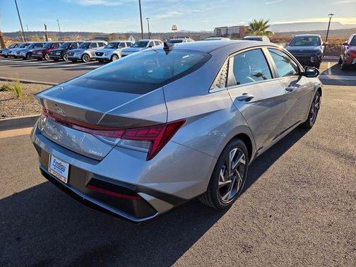 2026 Hyundai ELANTRA Limited