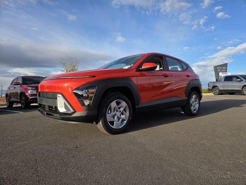 Soultronic Orange Pearl 2026 Hyundai KONA SE