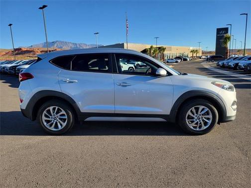2017 Hyundai TUCSON SE Plus