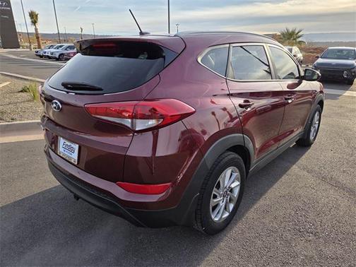 2016 Hyundai TUCSON SE