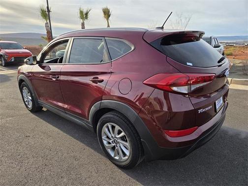 2016 Hyundai TUCSON SE