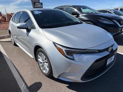 2025 Toyota Corolla Hybrid LE