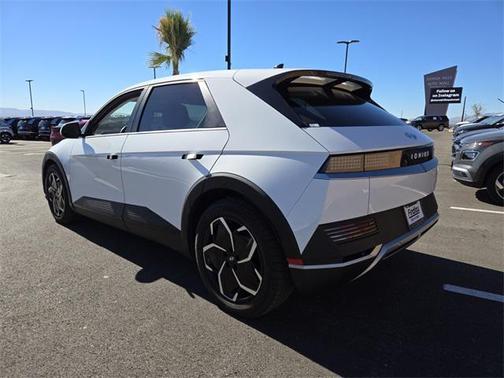 2023 Hyundai IONIQ 5 SE Standard Range