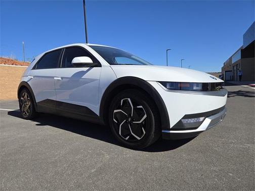 2023 Hyundai IONIQ 5 SE Standard Range