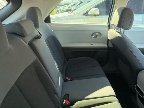 2023 Hyundai IONIQ 5 SE Standard Range