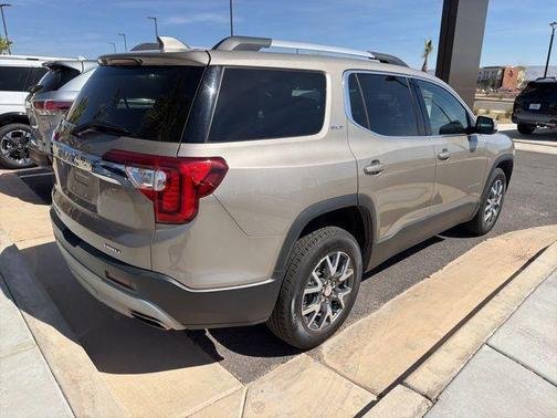 2023 GMC Acadia AWD SLT