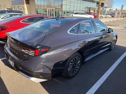 2025 Hyundai SONATA Hybrid SE