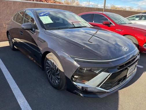 2025 Hyundai SONATA Hybrid SE
