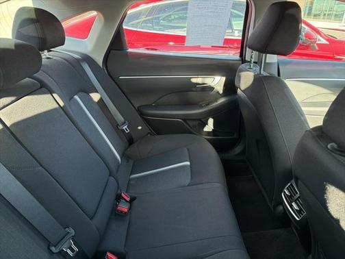 2025 Hyundai SONATA Hybrid SE