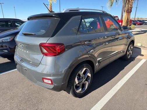 2024 Hyundai VENUE Limited