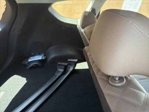 Quartz White 2022 Hyundai SANTA FE Limited