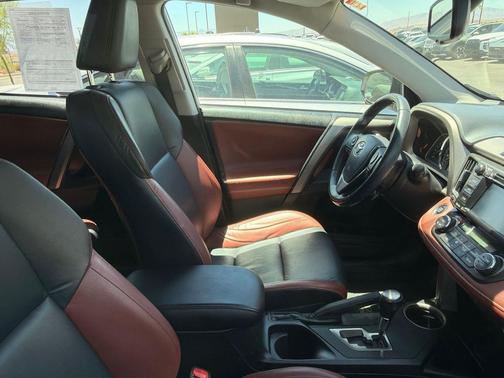 Blizzard Pearl 2015 Toyota RAV4 Limited