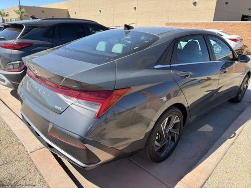 2025 Hyundai ELANTRA HEV Limited