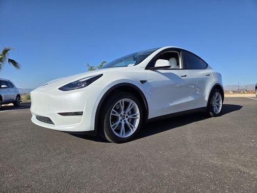 Pearl White Multi-Coat 2023 Tesla Model Y Long Range Dual Motor All-Wheel Drive