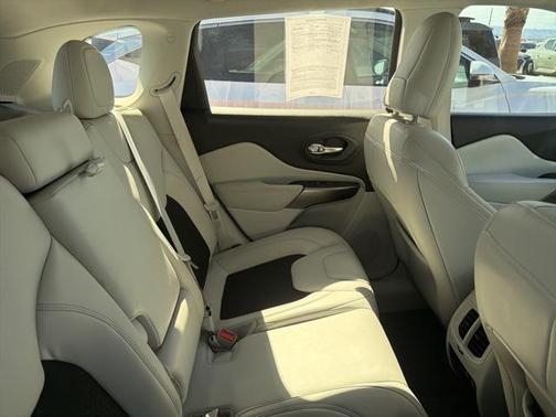 2021 Jeep Cherokee Latitude Plus