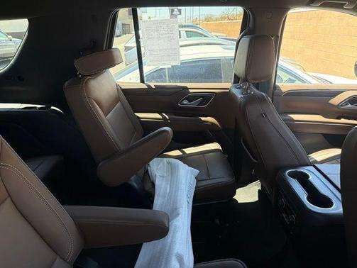 Empire Beige Metallic 2022 Chevrolet Tahoe 4WD High Country