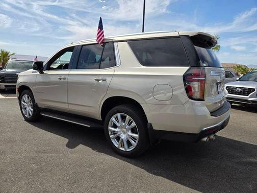 Empire Beige Metallic 2022 Chevrolet Tahoe 4WD High Country