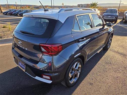 2024 Hyundai VENUE Limited